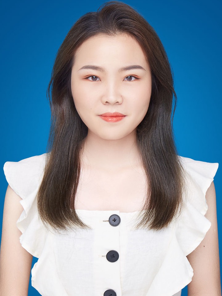 董莹